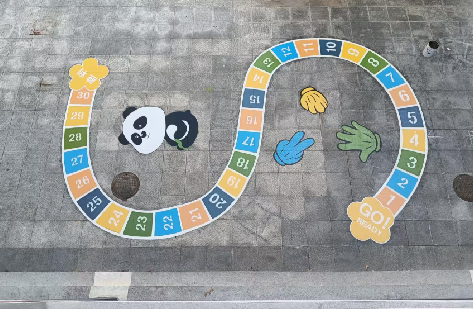 凤山地面游戏彩绘